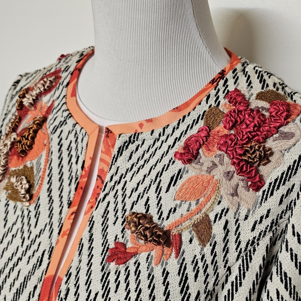 CHICO'S Embroidered Applique Jacket Size 0 -Open front 3/4 sleeve Multicolor L12